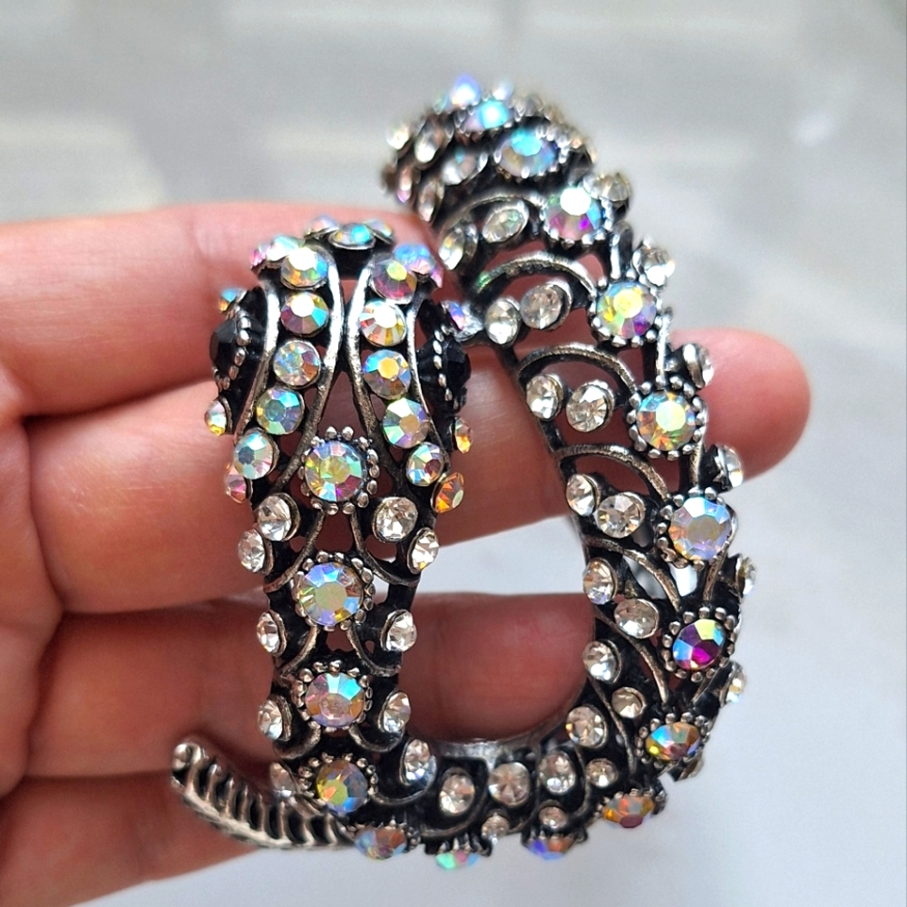 NEW! Silver Snake Rhinestone Clamper Bracelet